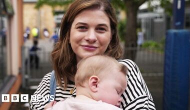 How group singing is helping new mums with postnatal depression