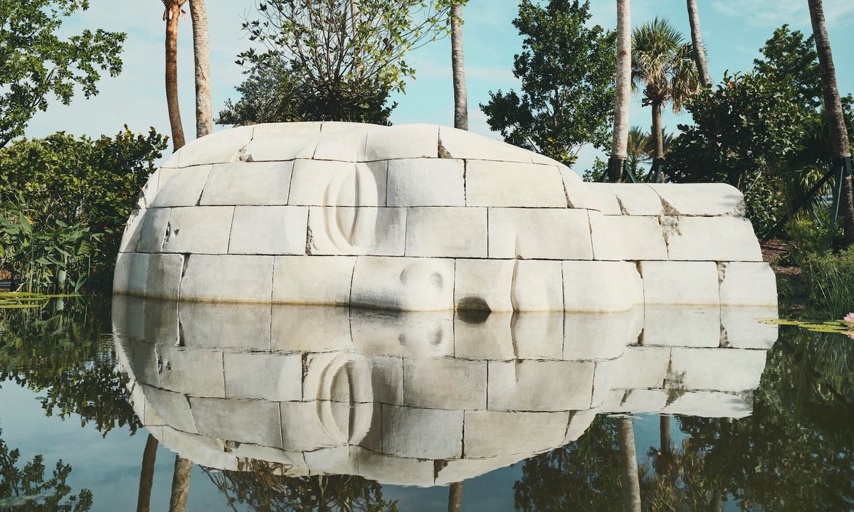 Monumental sculpture honours women’s service in US Coast Guard during Second World War - The Art Newspaper