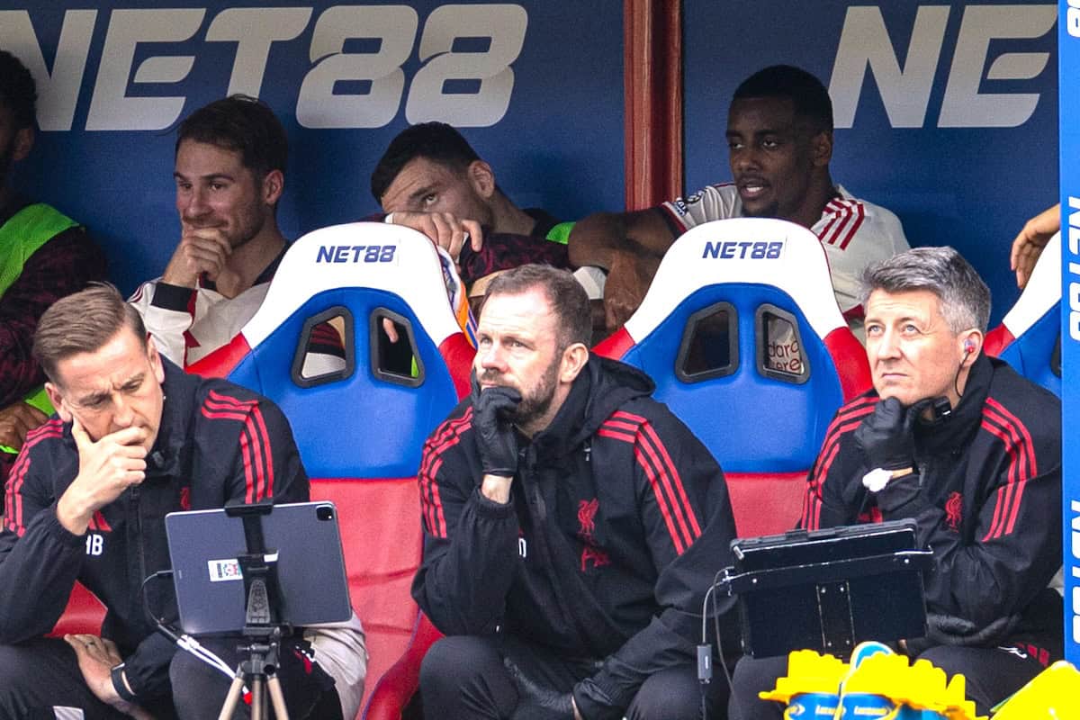 LONDON, ENGLAND - Saturday, September 27, 2025: Liverpool's Alexander Isak looks on from the bench during the FA Premier League match between Crystal Palace FC and Liverpool FC at Selhurst Park. Crystal Palace won 2-1. (Photo by David Rawcliffe/Propaganda)