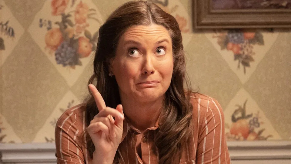  Mary points up to the sky . 