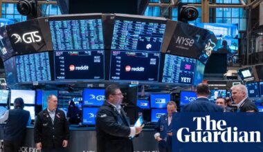 Bank shares lead global market fall amid jitters over US private credit | Stock markets
