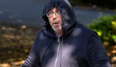 Galway man pleads guilty to threatening to kill Tánaiste Simon Harris and his family – The Irish Times