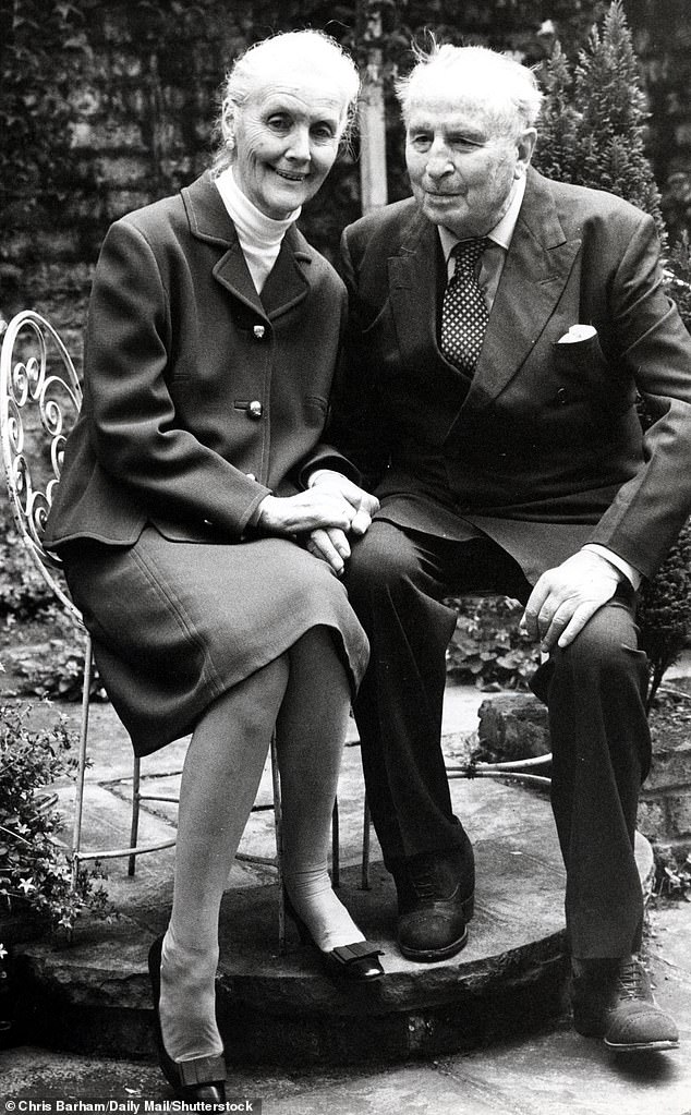 Diana (pictured with Oswald later in life) 'became arguably the most hated woman in England for a while'