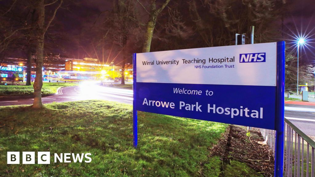 Critical incident at Arrowe Park Hospital as surgery 'paused'