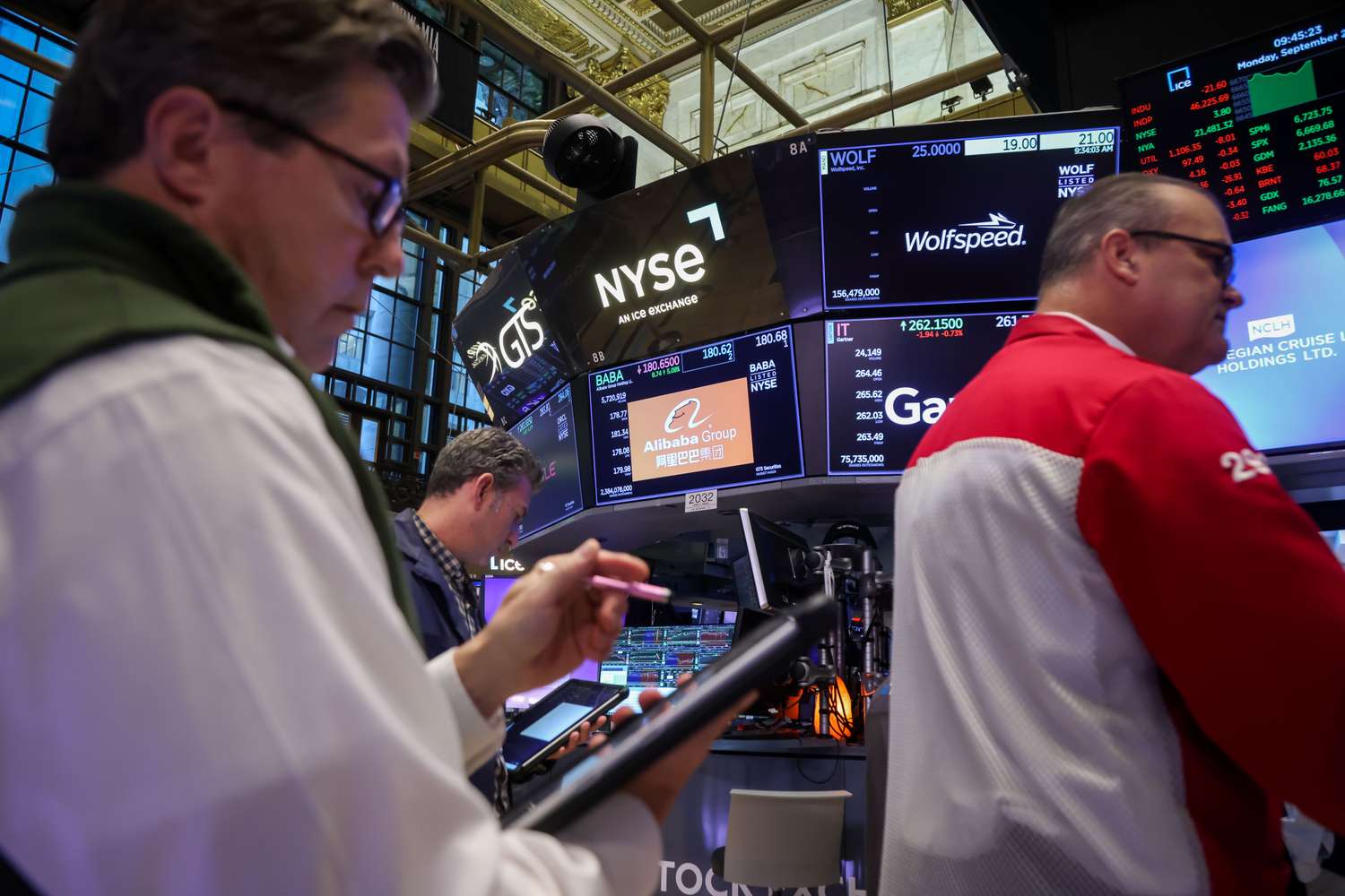 5 Things to Know Before the Stock Market Opens