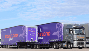 Palletways and Transland Group sign new 10-year partnership agreement