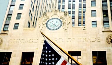 U.S. grains: Corn, soybeans rise on yield uncertainty, firming cash markets