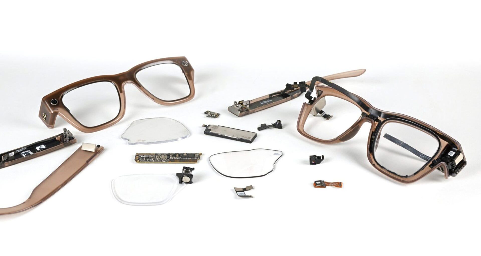 Meta Ray-Ban Display Repairablity is Predictably Bad, But Less Than You Might Think