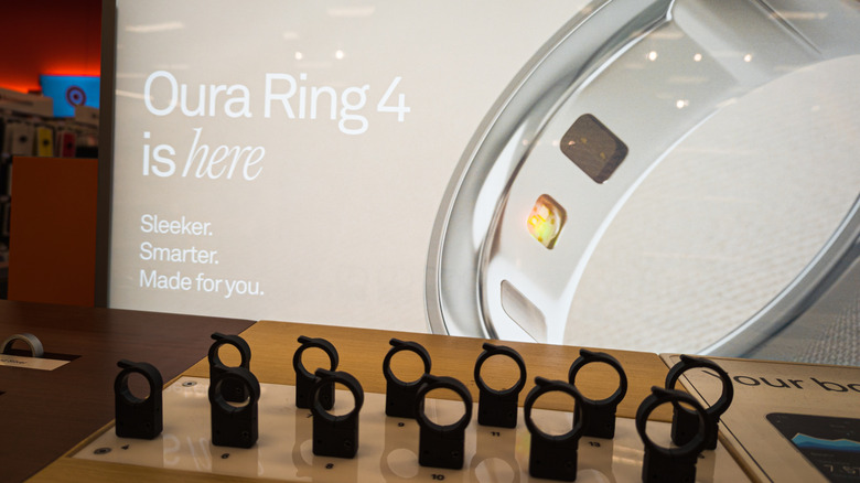 Oura Ring 4 on display
