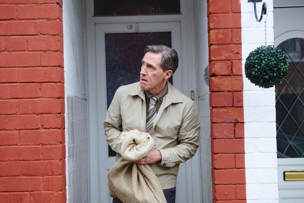 rob brydon as bryn, gavin and stacey the finale