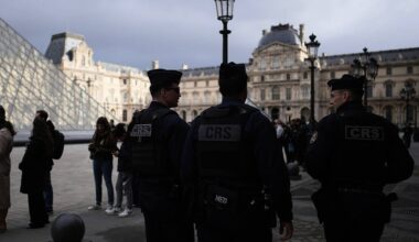 Two suspects in Louvre jewel heist admit involvement, says Paris prosecutor