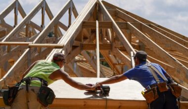 Mental Health issues climb among construction workers, survey finds