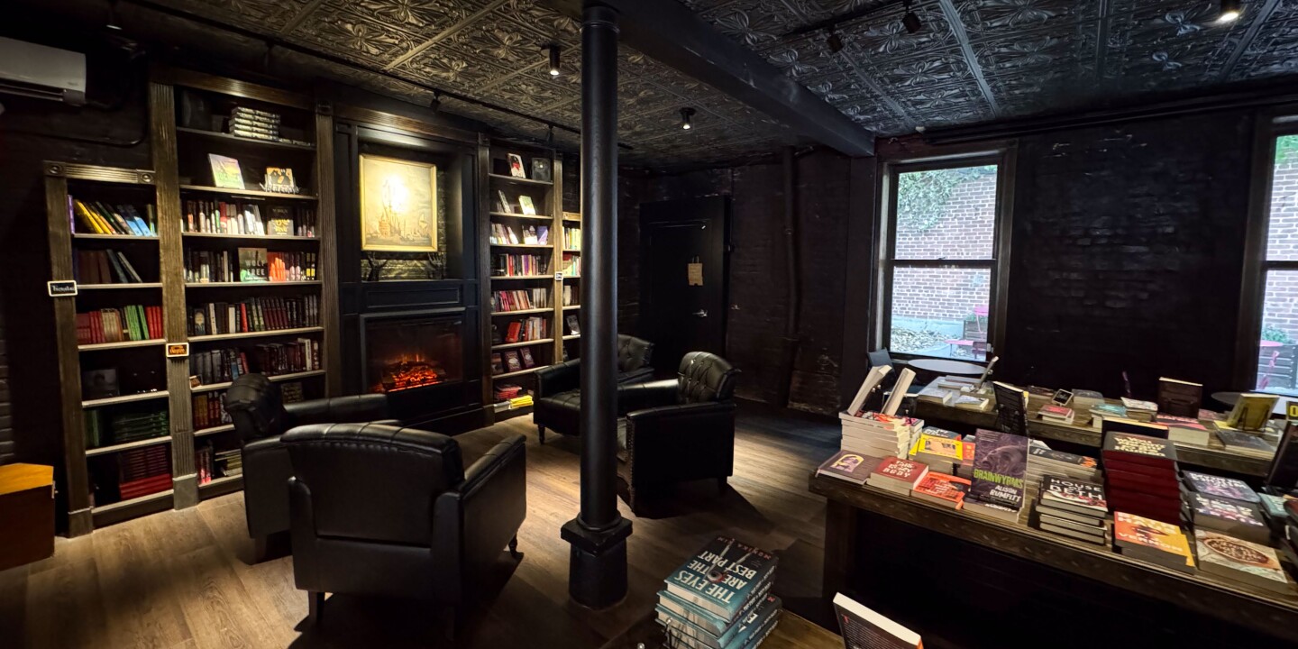 9 Horror Themed Bookstores in the U.S. and Canada