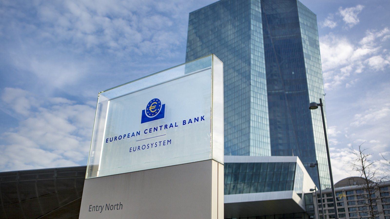 Europe's banks face 'unprecedentedly high' risk of shocks