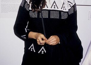 AI photos have imagined what Demi Moore would look like if she had not had any suspected cosmetic enhancements. She's seen in 1987