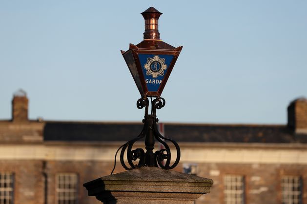 Man (20s) due in court after gardaí arrest motorist ‘armed with suspected firearm on motorway’