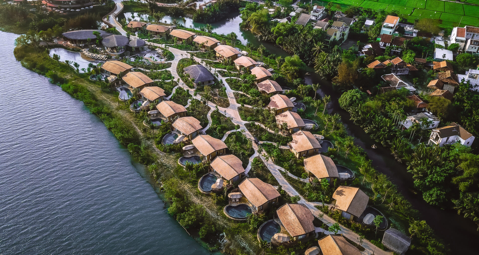 Namia River Retreat / LJ-Group Landscape Architecture + T3 ARCHITECTS