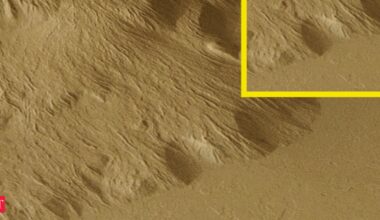 Human-tongue-shaped object found on Mars? ESA discovers horseshoe-shaped channel at Mars’ mountain three times taller than Everest and pinpoints ancient water flow
