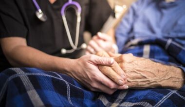 Suzanne Crowe: Every county needs a palliative care hub to provide dignified comfort to people at the end of their lives