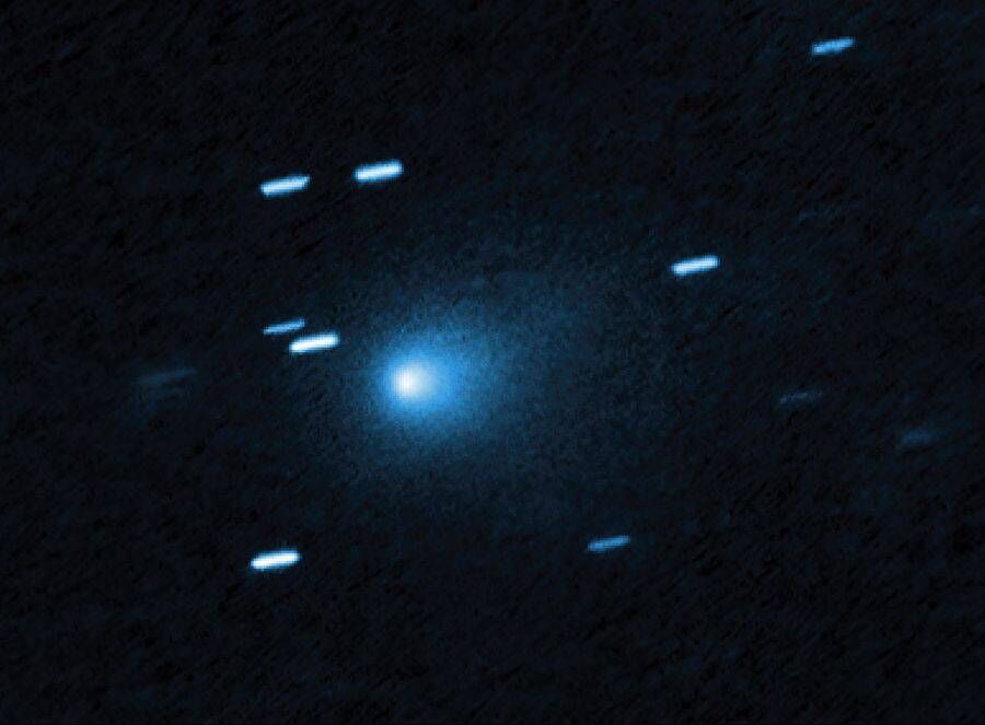 Hubble captured this image of the interstellar comet 3I/ATLAS on July 21, 2025, when the comet was 277 million miles from Earth. Hubble shows that the comet has a teardrop-shaped cocoon of dust coming off its solid, icy nucleus. Image: NASA, ESA, David Jewitt (UCLA); Image Processing: Joseph DePasquale (STScI) 