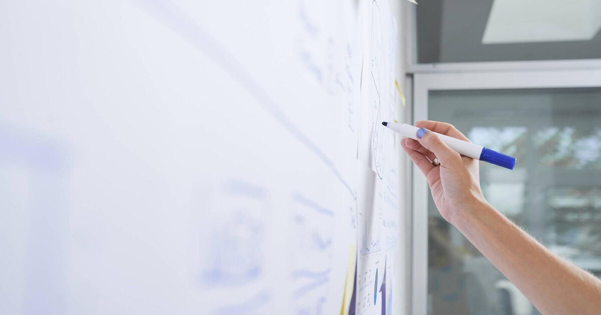 Teacher who deceived colleagues out of €2,000 has name removed from register