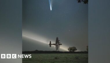 'Lucky' photographer snaps Comet Lemmon over Lancaster sculpture