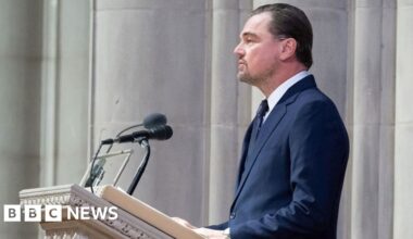 Leonardo DiCaprio honours Jane Goodall at funeral in DC - BBC