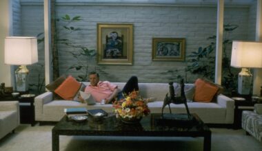 kirk douglas in his 1980s living room