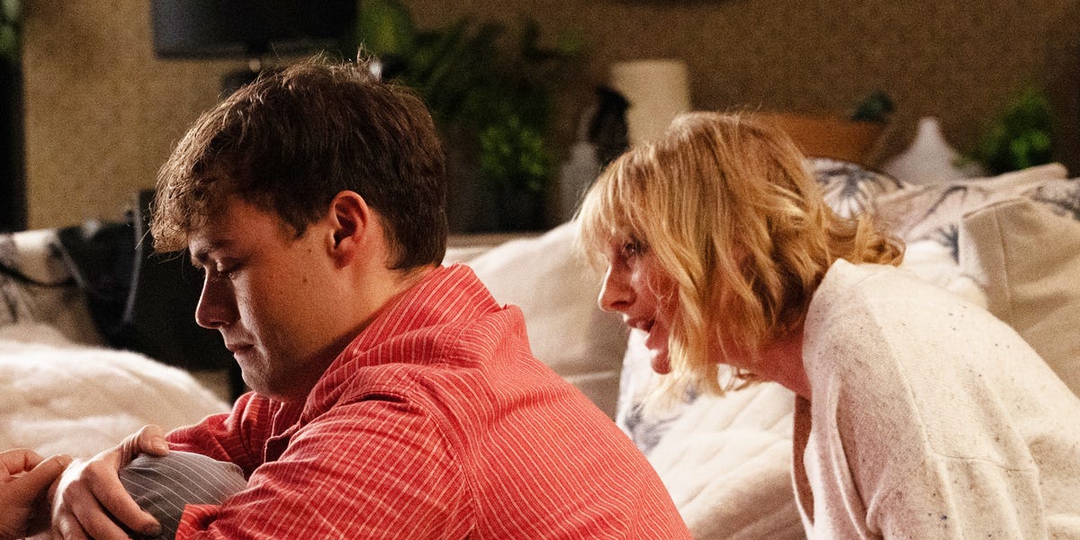 Lewis rushes out of work in a bad way