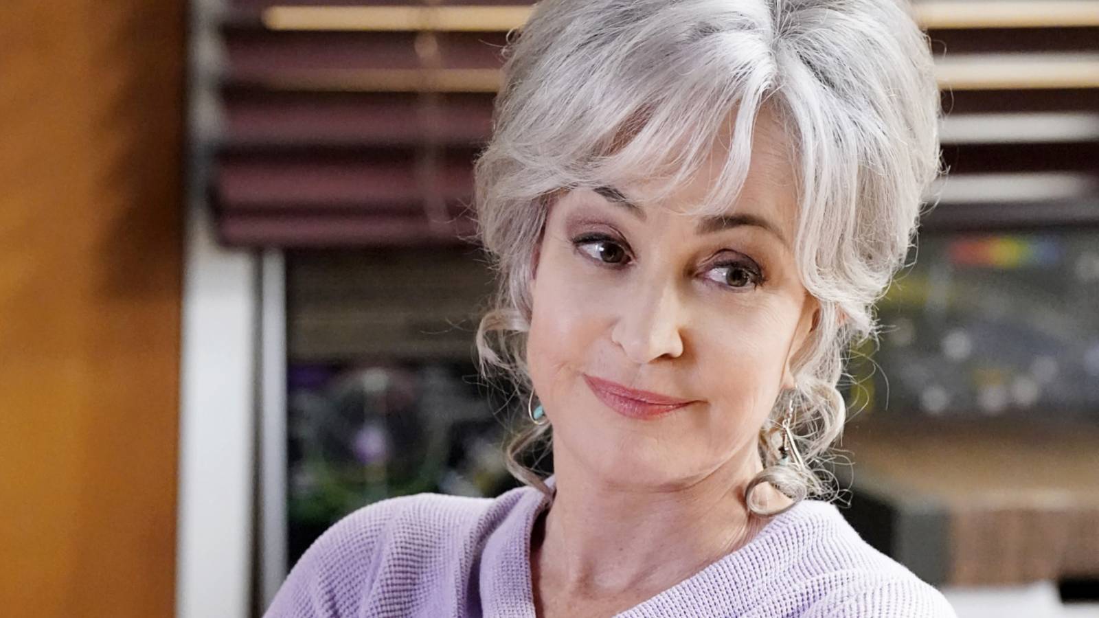 Annie Potts' Young Sheldon Replacement Explains Meemaw's Georgie & Mandy's First Marriage Fate