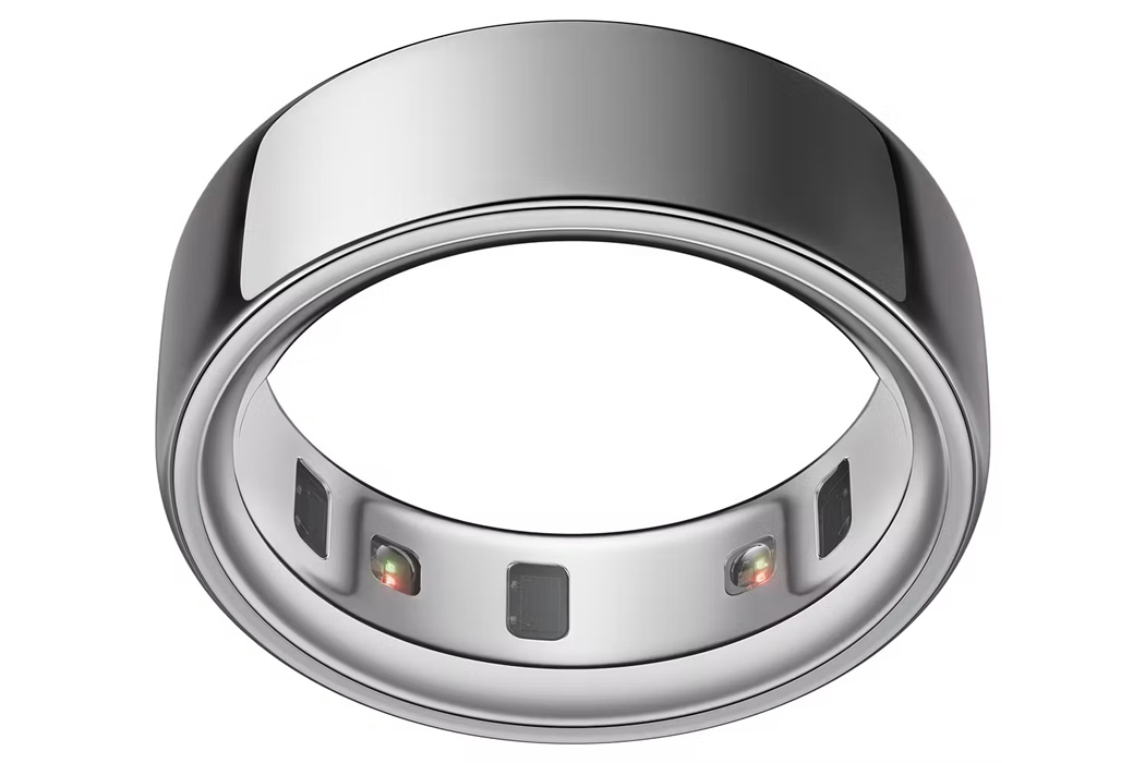Oura Ring in silver. Pic: ouraring.com