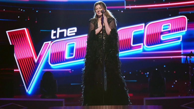 Kelly Clarkson returning in Season 29 of The Voice