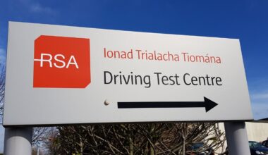 Driving testers balloted for industrial action