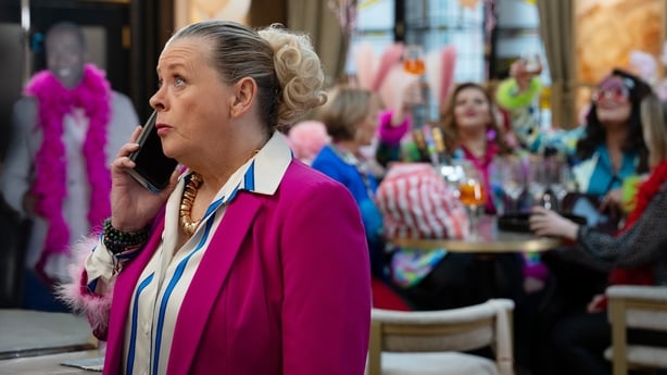 Debbie's hen do is over before it even starts on Coronation Street