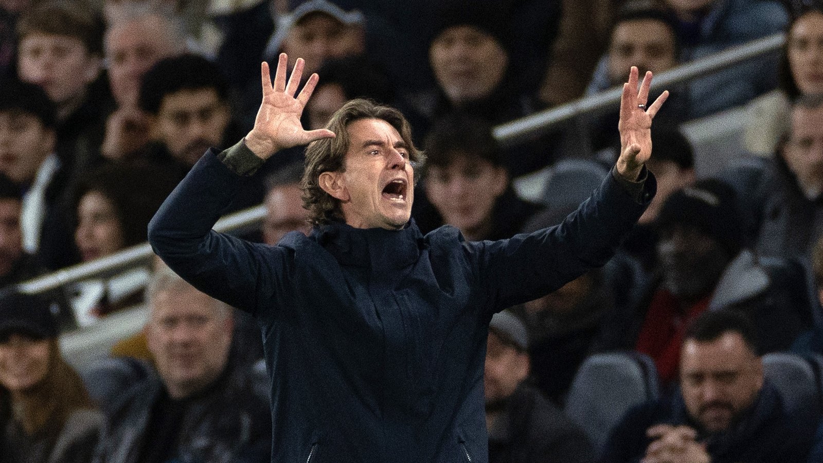 Only 'fully committed' players can join Spurs orchestra