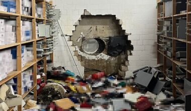 Gang steals cash, gold worth €30m from German bank