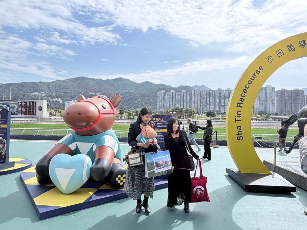 Kana (left) travelled from Japan just to see Romantic Warrior. Photo: Stephy Zhang