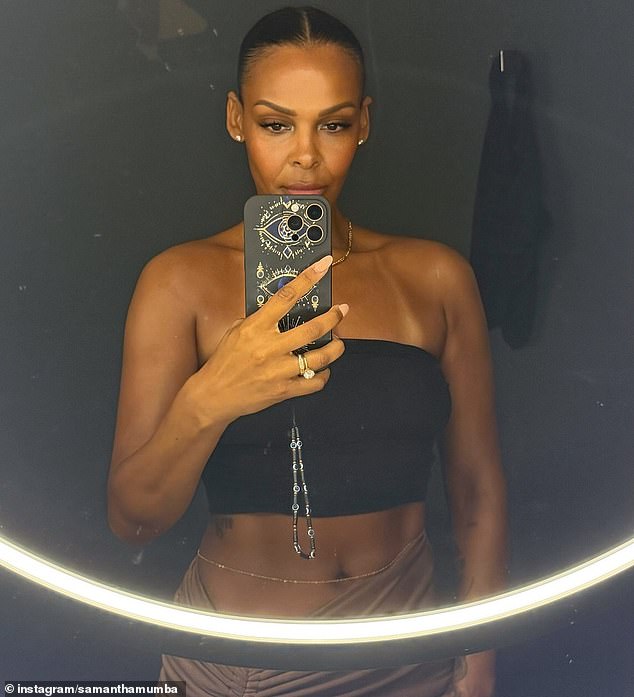 The Irish singer-songwriter, 42, looked incredible in the cropped number, which highlighted her toned abs