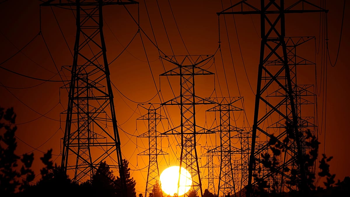 Price distortions in EU energy market must end, Portuguese minister tells Euronews