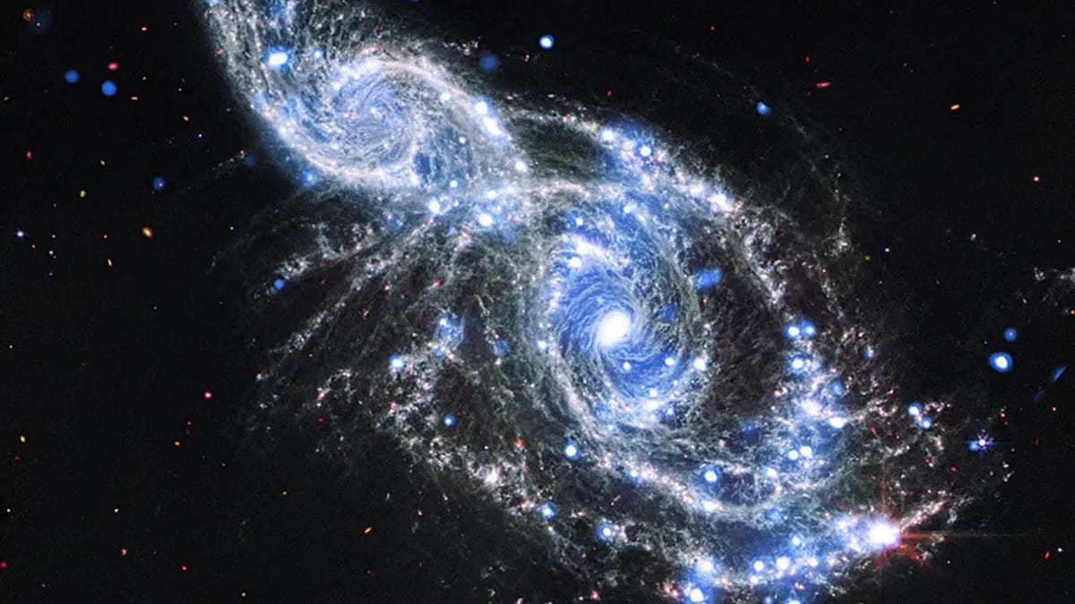Breathtaking James Webb Telescope image reveals what happens when two galaxies collide