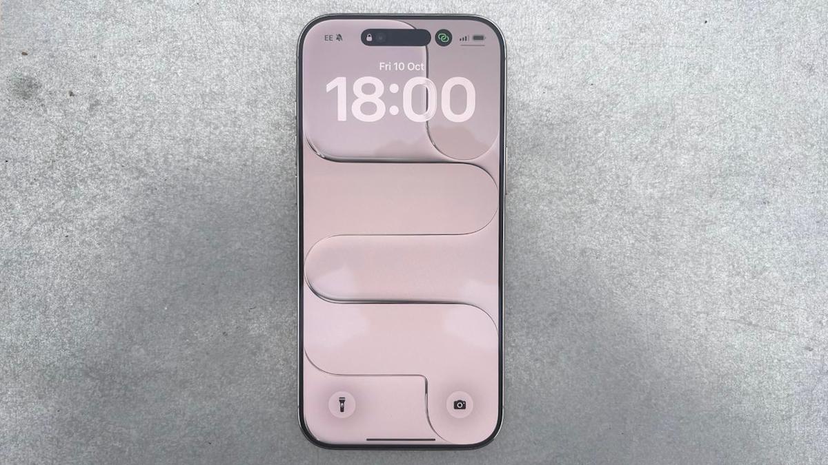 Apple just accidentally changed smartphone design forever