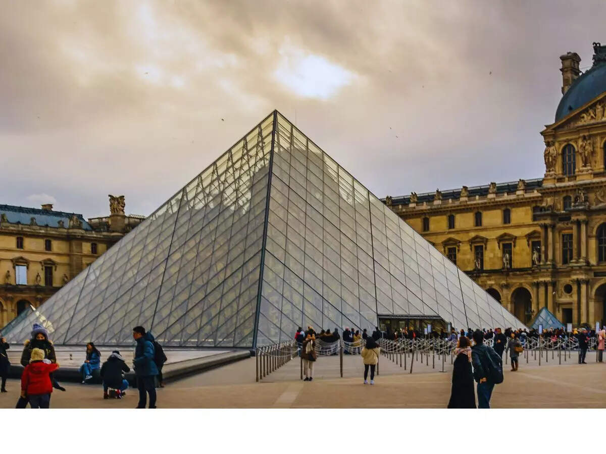 Louvre