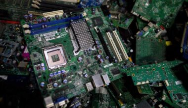 Mitsubishi Materials to buy into US e-waste recycler