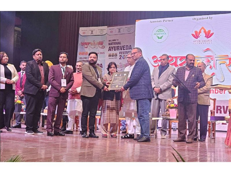 JC Best Pain Oil Honoured as "Wellness Product of the Year" at Ayur Mahotsava 2025