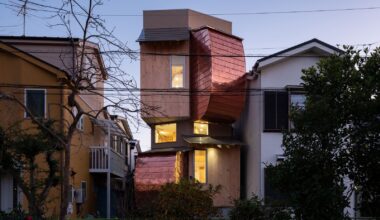 In Tokyo, Curved Copper Volumes and Hinoki Wood Boxes Build This Home Up, Not Out