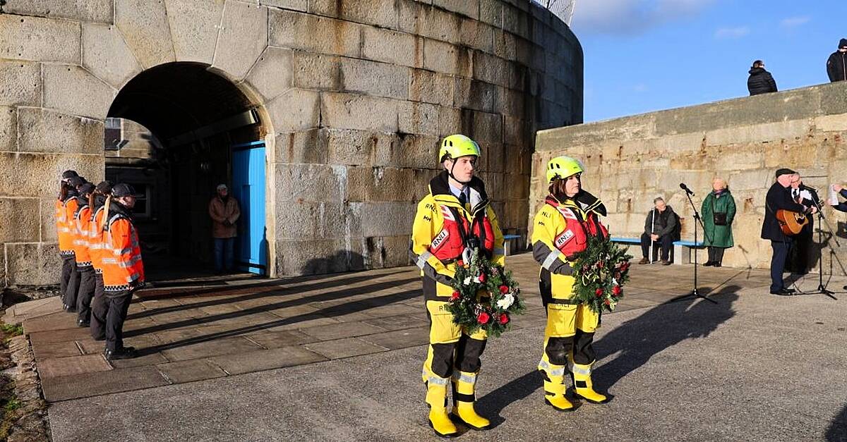 Hundreds gather to mark 130th anniversary of 15 men who drowned on Dún Laoghaire lifeboat