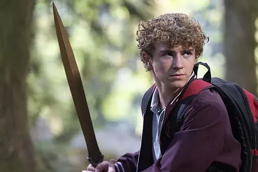 Percy Jackson faces his own teenage Odyssey: "It's a universal story about discovering who you are and where you fit in" - El Mundo America