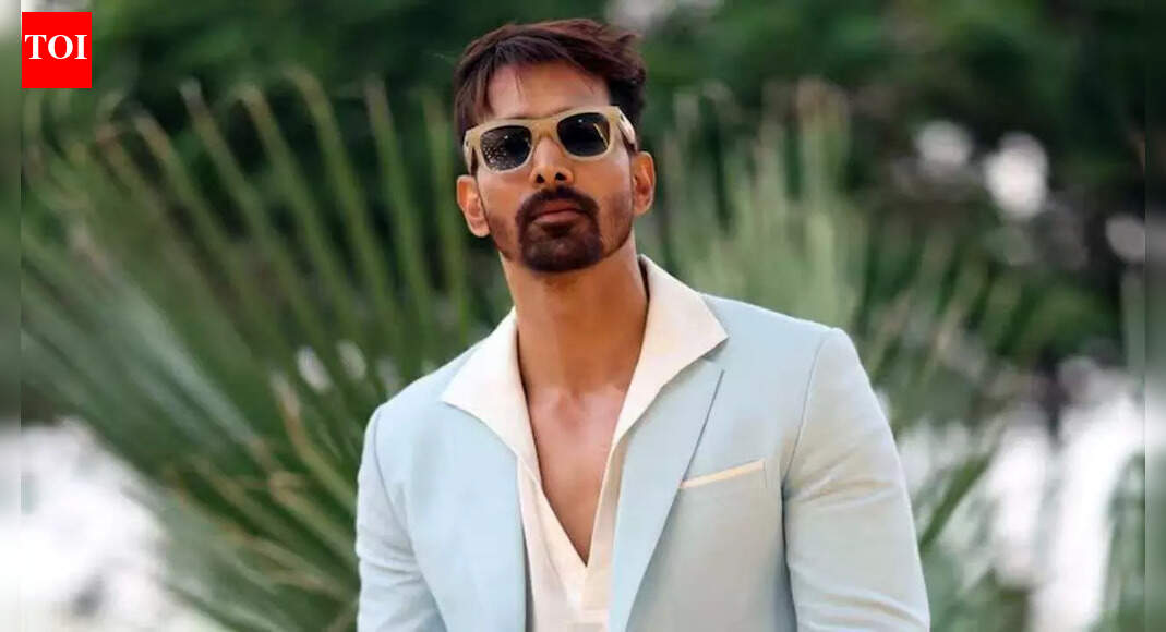 Ek Deewane ki Deewaniyat' star Harshvardhan Rane to headline Ektaa R Kapoor’s crime film 'Shootout in Dubai' - Reports |