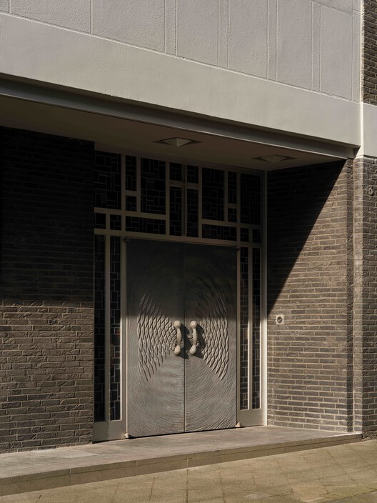 Otto Church / Nidus - Interior Photography, Concrete