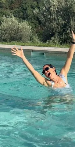 Instagram/Jennifer Garner Jennifer Garner swimming in 